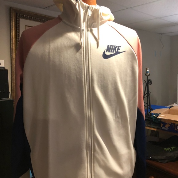 Nike women’s hooded sweatshirt xl - Picture 4 of 6